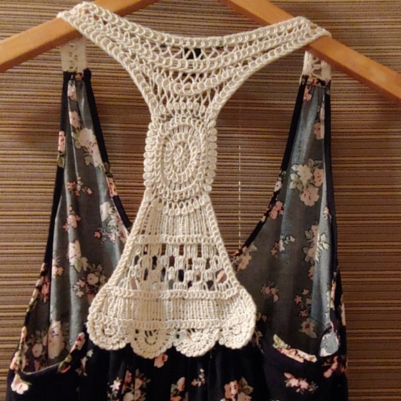 Women's Short Rumper - Picture 3 of 4